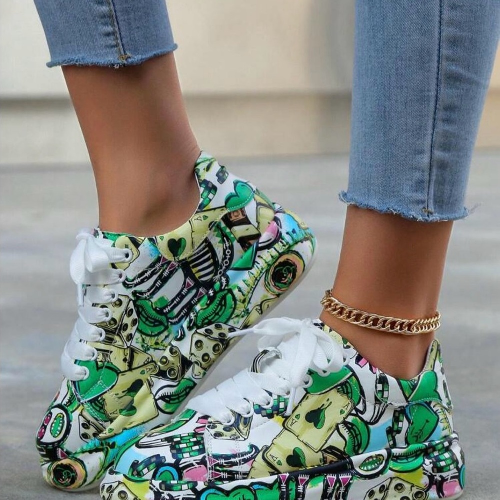 Green Graphic Women's Sneakers